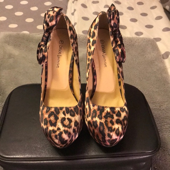 Cheetah bow heels - Picture 2 of 4
